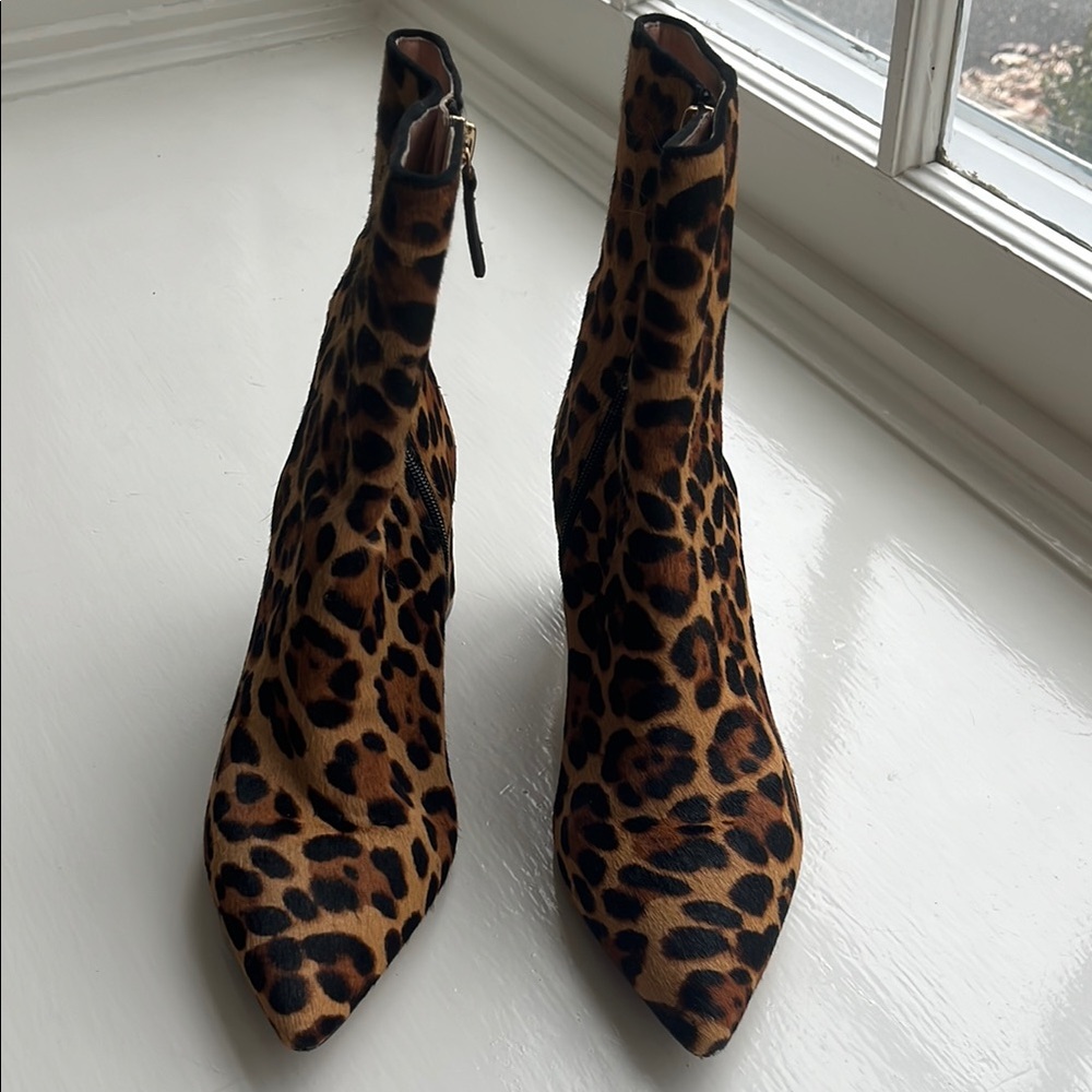 Brown and Black Ankle Boots with Leopard Print and Zipper Closure